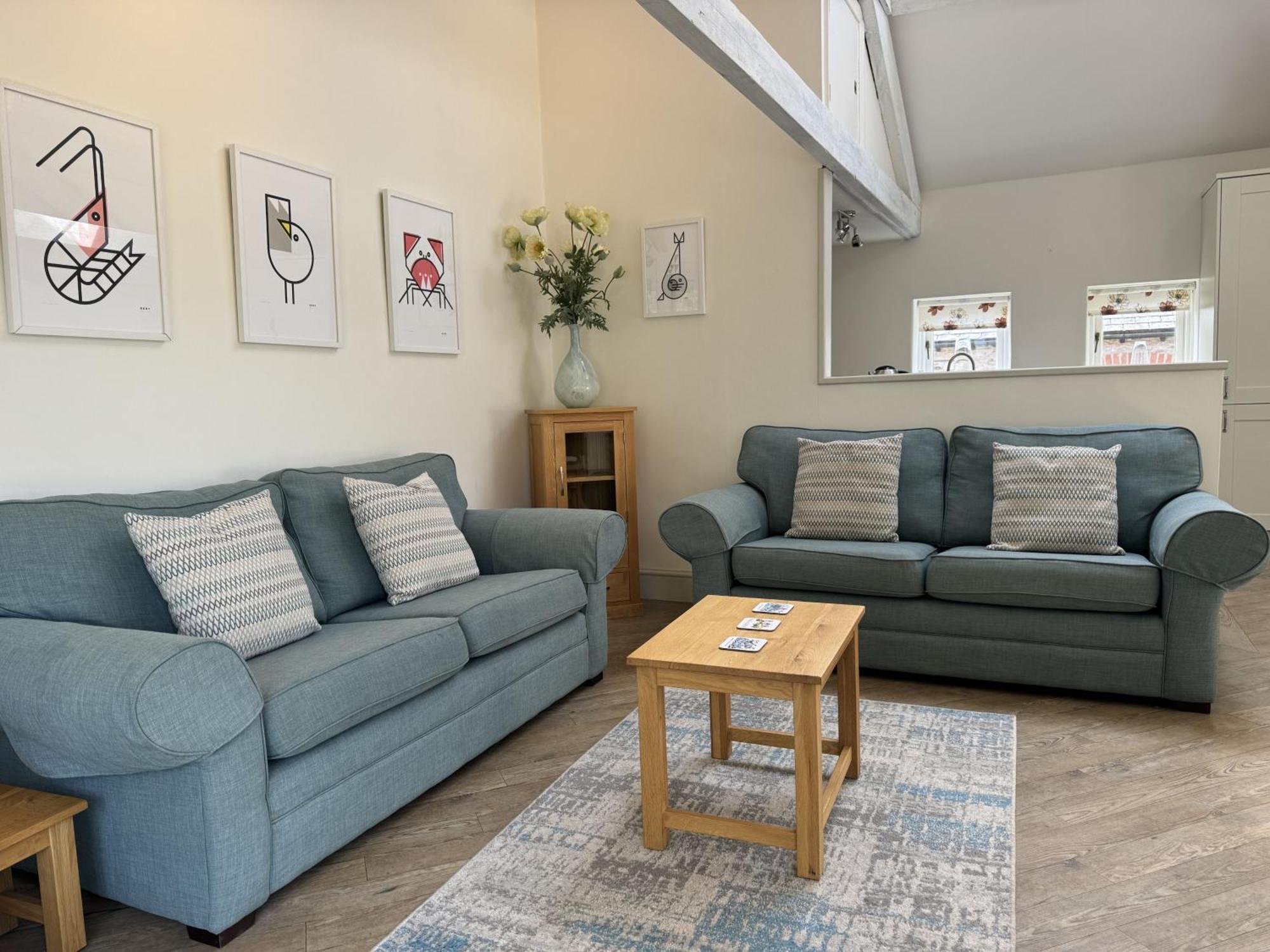 Barnfield - Beautiful Barn, River Views, Close To Quay * Dittisham